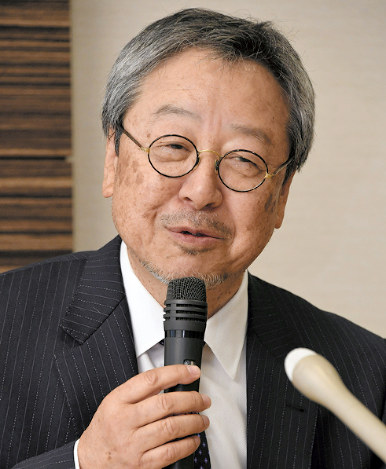 春の褒章 喜びの声 夢枕獏さん 御厨貴さん 新田佳浩さん 毎日新聞