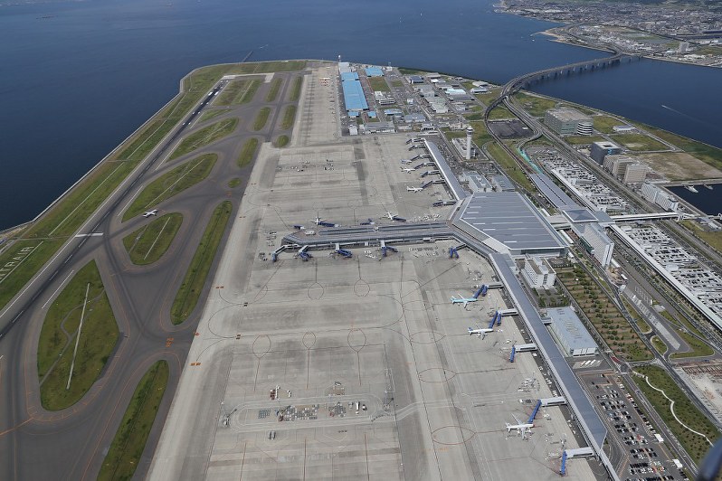 中部空港=2017年9月3日、本社ヘリから兵藤公治撮影