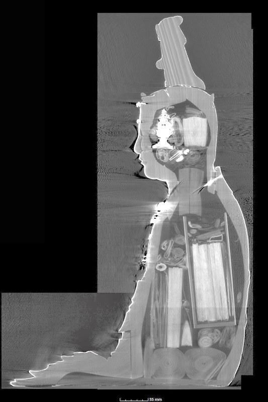 X線CTスキャナーで撮影した文殊菩薩坐像の内部。頭部に舎利容器、胴部に経巻などが見える=奈良国立博物館提供