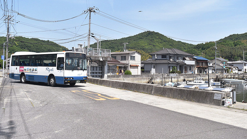 岡山市東区久々井地区では、2方面に1日1本ずつしかバスが運行していない=林田奈々撮影
