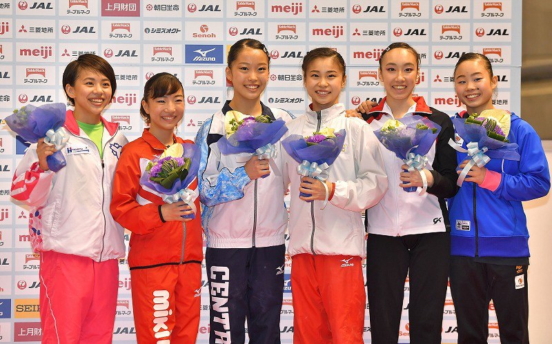 体操：女子個人総合、村上茉愛が2連覇 NHK杯開幕 [写真特集6/10