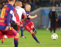 サッカー：イニエスタが神戸入団会見 元バルサ主将 [写真特集13/10