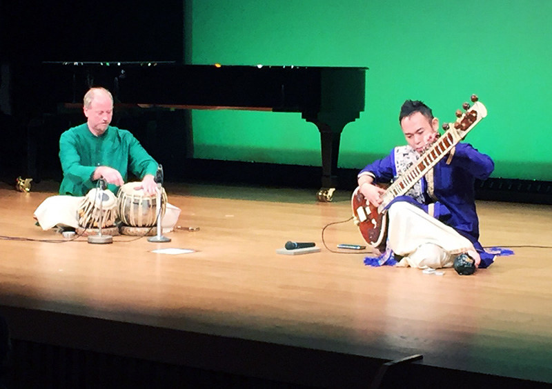 インド音楽が演奏された2017年の音楽祭=チョウタリィの会提供