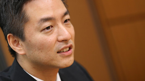 村井英樹氏＝佐々木順一撮影