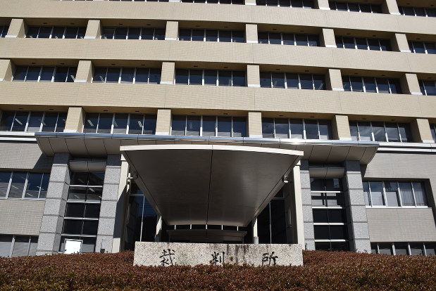 高知地裁=2018年3月6日、松原由佳撮影