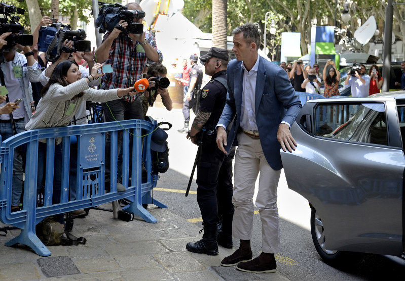 Court orders Spain king's brother-in-law to jail in five days