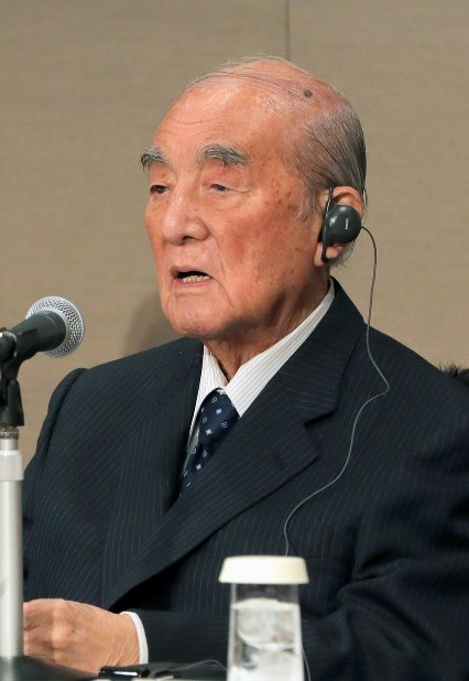 南極　中曽根康弘 中曽根元首相：日本再建に寄与「喜び」 100歳コメント | 毎日新聞