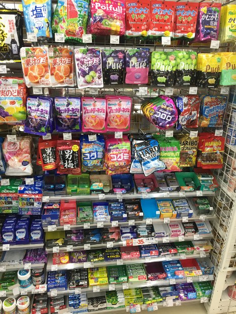 菓子：ガム存在感薄れ半減 競合増え大台割れ目前 | 毎日新聞 