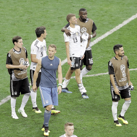 ロシアｗ杯 無情 ｇｋ凡ミス アルゼンチン１次敗退危機 毎日新聞