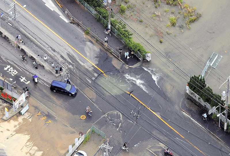 大阪震度６弱：震源はひずみ集中帯 水平、垂直ずれ同時に  毎日新聞