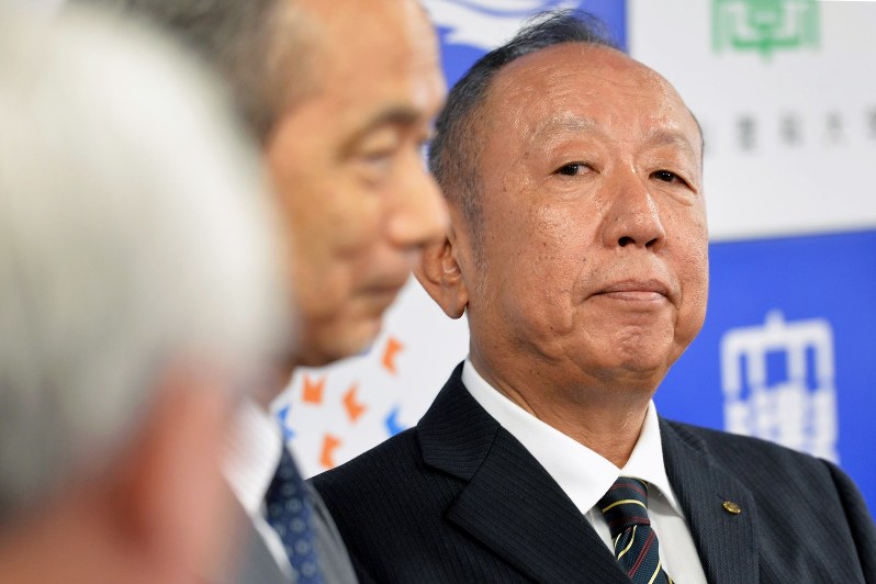 加計理事長会見 疑惑打ち消しに躍起 語気強め 毎日新聞