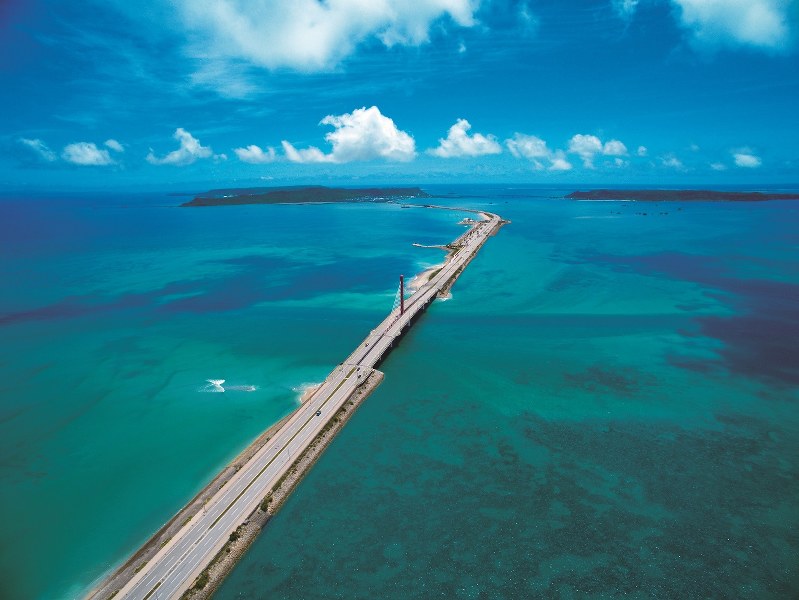 海中道路
