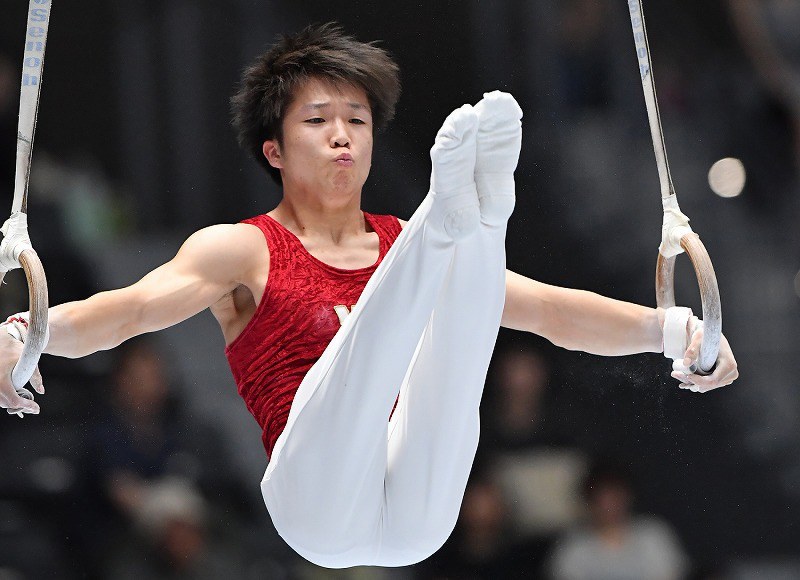 体操：田中2連覇…男子平行棒 全日本種目別選手権 [写真特集6/11