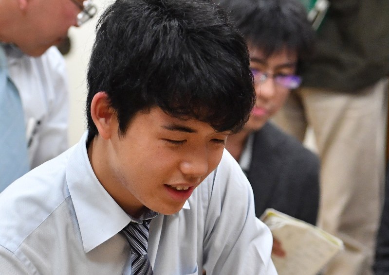 藤井聡太七段=大阪市の関西将棋会館で2018年5月18日撮影