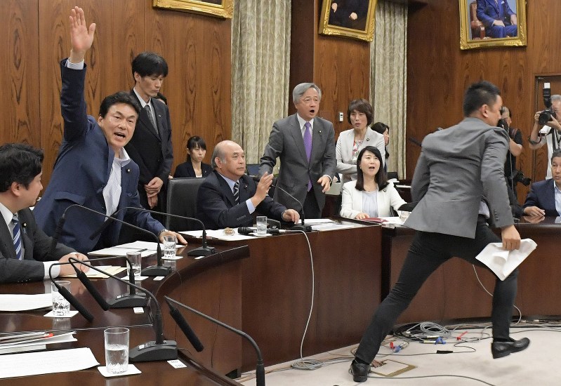 国会：カジノ法案、午後採決へ 参院内閣委 | 毎日新聞