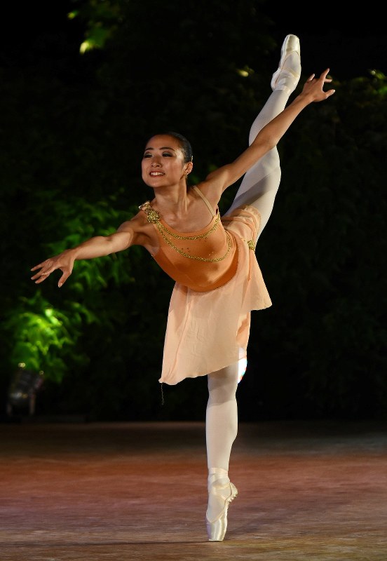 バレエ シニア女性３位の高森さん恩師 頑張りのご褒美 毎日新聞