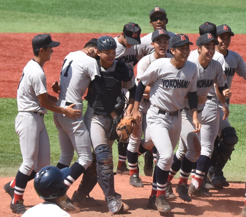写真特集】1998年 横浜が春夏連覇 | 高校野球 | カナロコ by