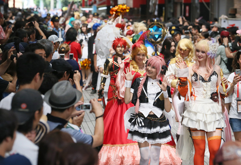 More than 1,000 cosplayers turn Nagoya into fantasy world The Mainichi
