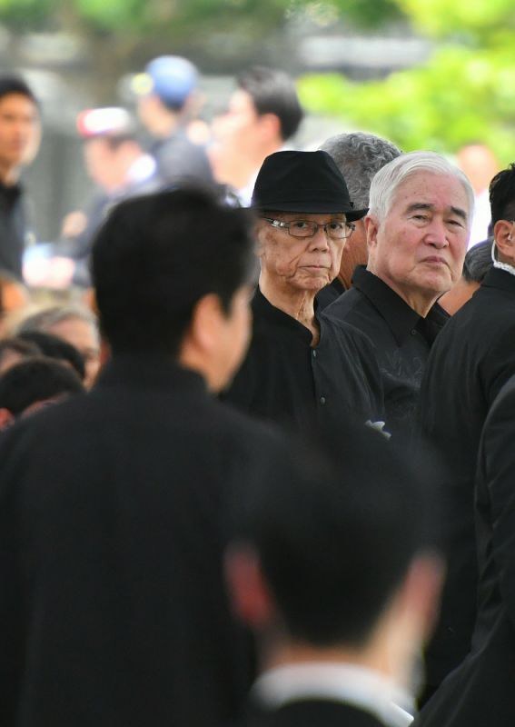 訃報 沖縄県の翁長雄志知事が死去 辺野古移設に反対貫く 写真特集15 17 毎日新聞