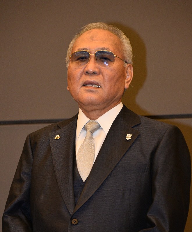 ボクシング 山根氏 連盟も退会 会長 理事辞任に加え 毎日新聞