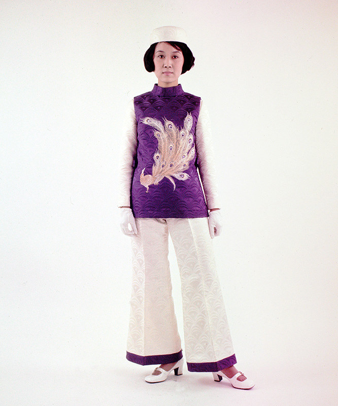 大阪万博1970：ホステス 活躍する女性たち [写真特集7/41] | 毎日新聞