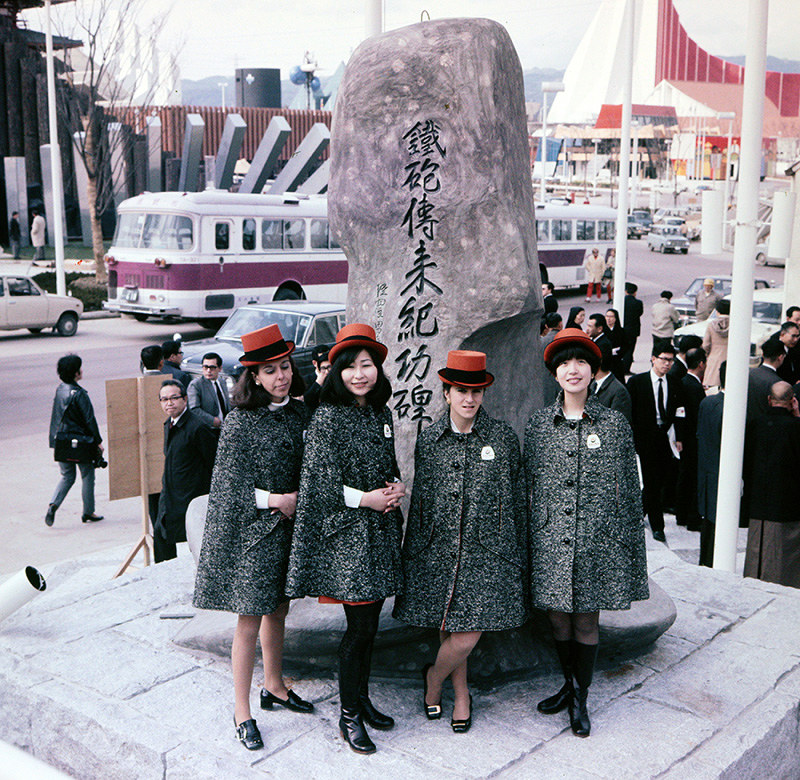 大阪万博1970：ホステス 活躍する女性たち [写真特集25/41