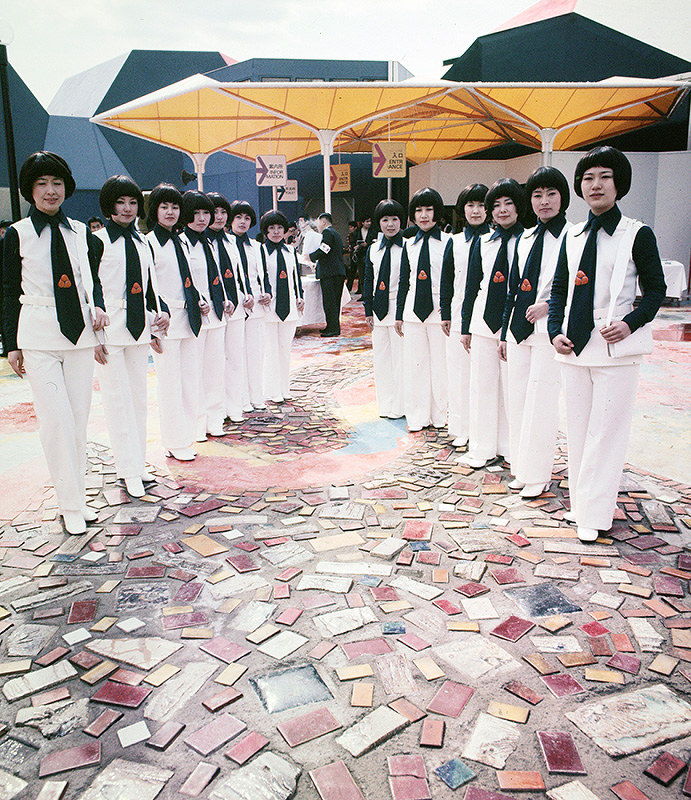 大阪万博1970：ホステス 活躍する女性たち [写真特集34/41] | 毎日新聞