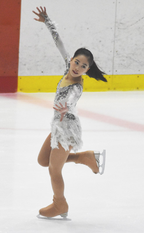 フィギュア：12歳吉田陽菜、トリプルアクセル成功 | 毎日新聞