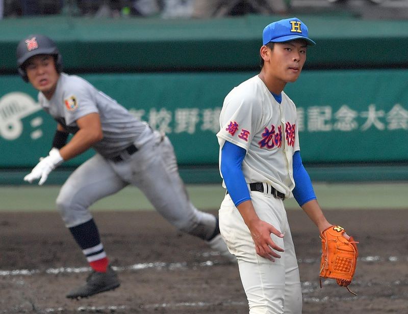 夏の高校野球：第10日目第3試合 横浜（南神奈川）－花咲徳栄