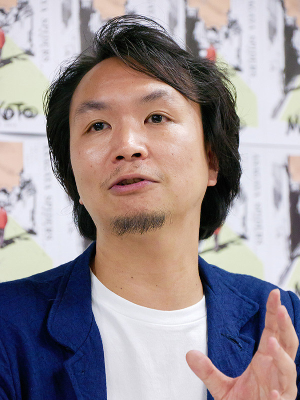 長塚圭史 阿佐ケ谷スパイダース を劇団化 あえて遠回りする面白さ 毎日新聞