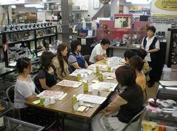 文具店で行われた「初心者のための万年筆講座」