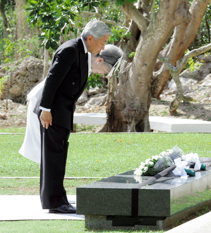 平成という時代：第1部 語る／2 戦争の記憶と天皇、歴史つないだ慰霊