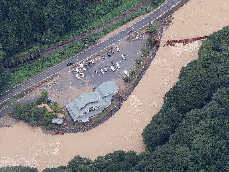 豪雨：最上小国川氾濫で戸沢村など浸水26件 [写真特集6/5] | 毎日新聞