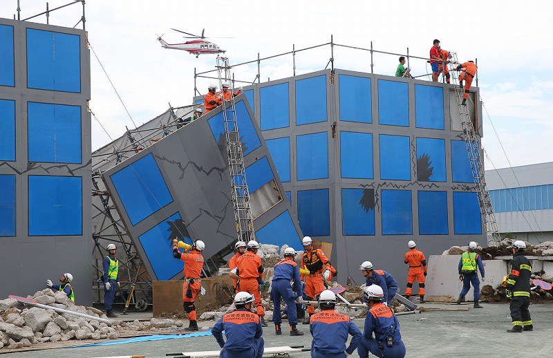 防災の日 各地で地震を想定し訓練 写真特集4 15 毎日新聞