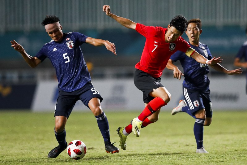 アジア大会 日本 延長で韓国に敗れ銀 サッカー男子決勝 毎日新聞
