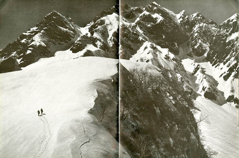 山岳写真家の船越好文氏(1909~2001年)の作品「前穂の東面」=「雪線」(白水社)より
