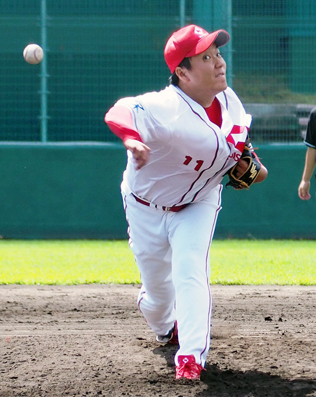 【島津製作所-日本生命】7回無失点の好投で代表決定戦勝利に貢献した日本生命の先発・藤井=京都市右京区のわかさスタジアム京都で、矢倉健次撮影