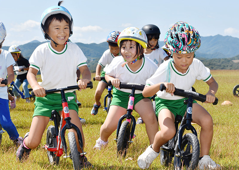 ストライダー 風感じて 園児１７０人が体験 益田 島根 毎日新聞