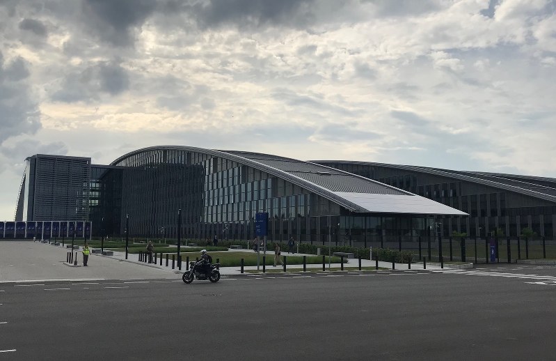 NATOの新しい本部ビル=ブリュッセルで2018年6月7日午後5時42分、八田浩輔撮影