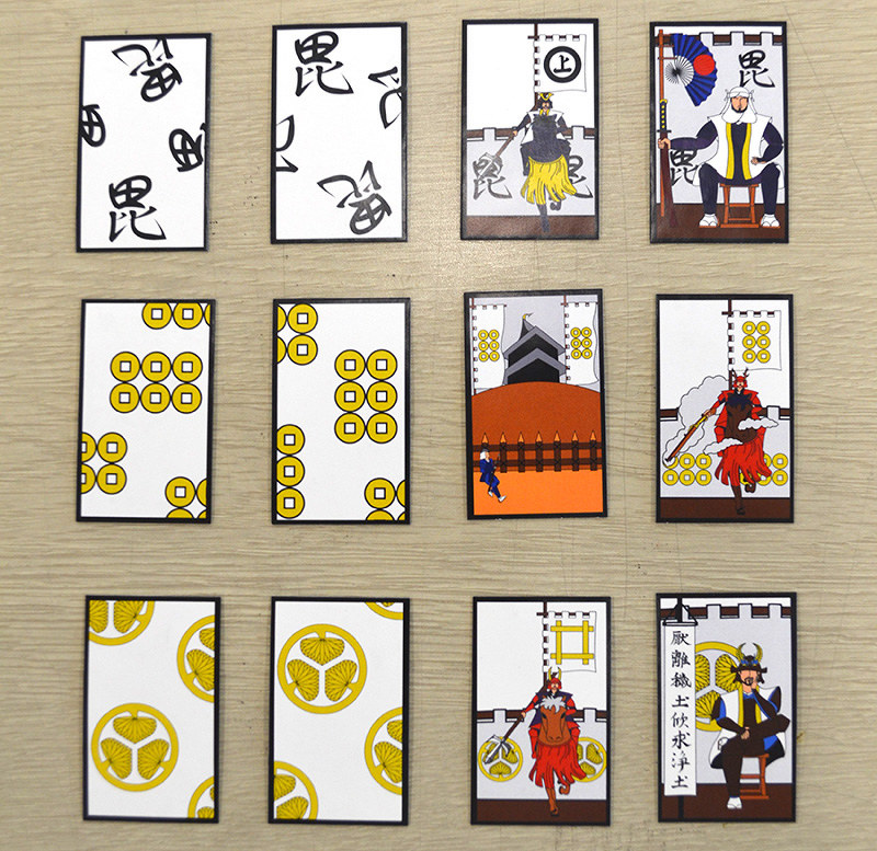 大阪のワザ 小宮一将さん 花札 武将家紋 天王寺区 イラストで紡ぐ戦国物語 大阪 毎日新聞