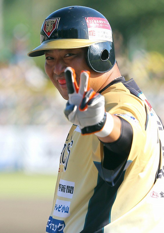 元巨人：村田、涙の引退試合 独立リーグ栃木、今季最終戦 [写真特集10