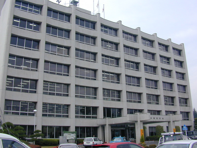 川越市議会が入る川越市役所庁舎