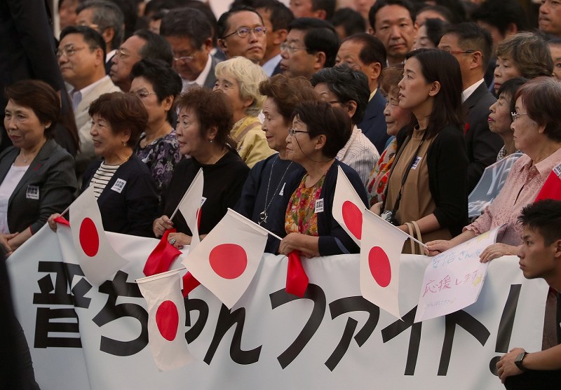 自民党総裁選：自民党総裁選の投開票を翌日に控え街頭演説 [写真特集5