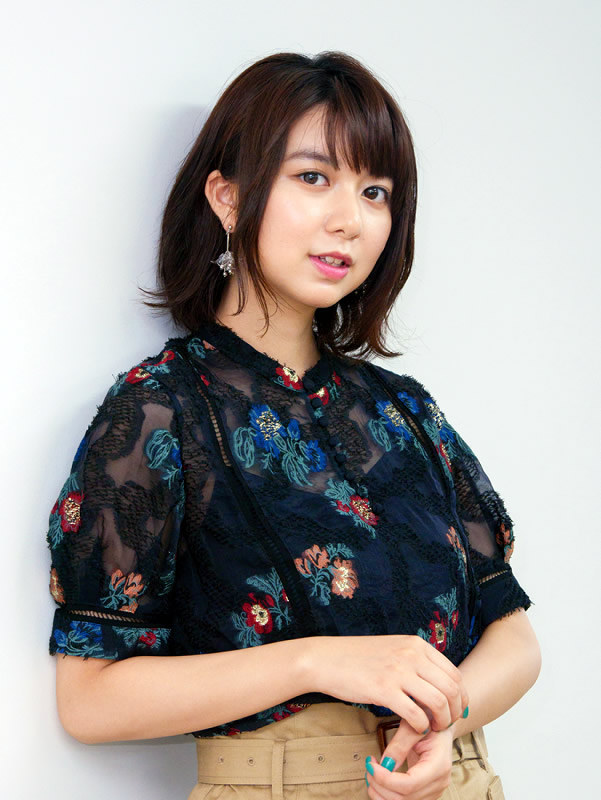 舞台 上白石萌歌 るろうに剣心 のヒロイン神谷薫役 自分を解き放つ瞬間に 毎日新聞