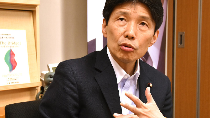 山本一太氏=須藤孝撮影