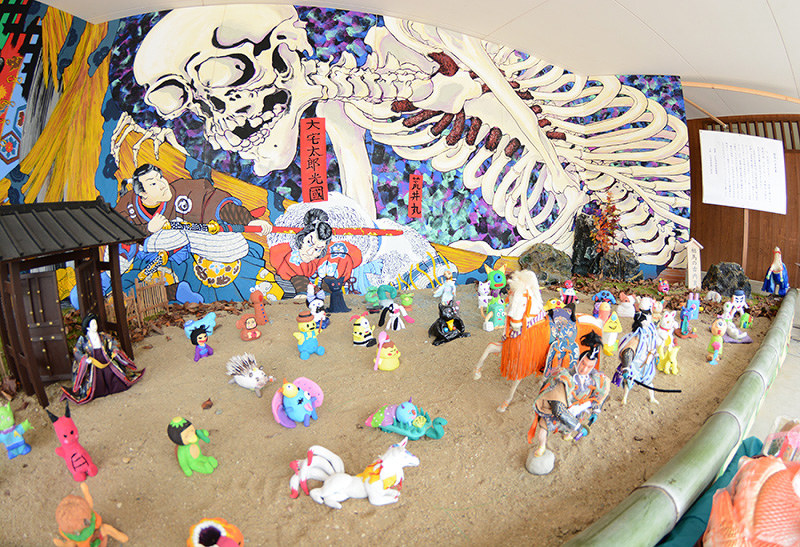 2017年の仁尾八朔人形まつりで展示された作品=香川県三豊市仁尾町で、山中尚登撮影