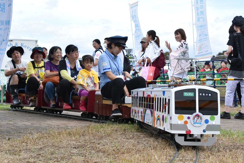 滋賀：イナズマロックフェス開幕 西川貴教さん熱唱 | 毎日新聞