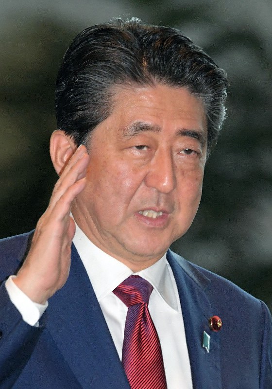安倍首相 内閣と党の骨格変えず ２日に内閣改造 毎日新聞