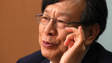 木村義雄氏＝玉城達郎撮影