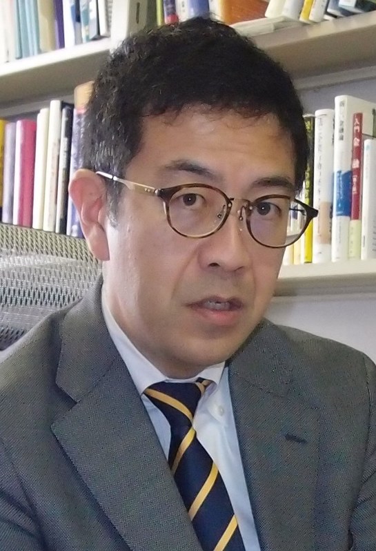 明治大の小早川周司准教授=土屋渓撮影